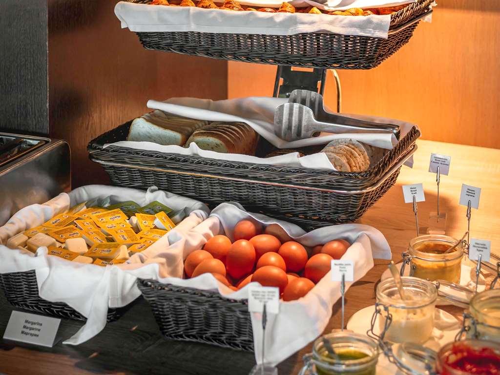 Rija Port Hotel Рига Ресторан фото