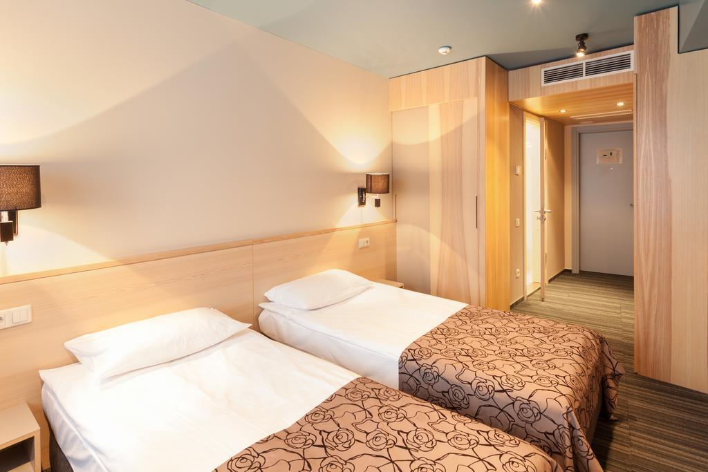 Rija Port Hotel Рига Экстерьер фото